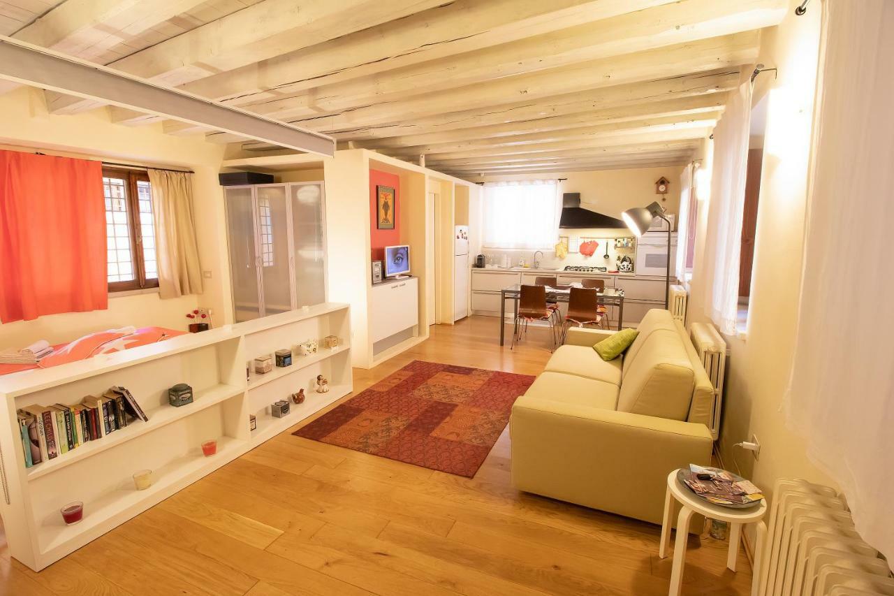Lovely Apartment Sottoriva Verona Exterior foto